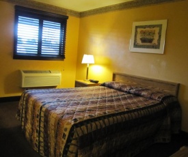 Colonial Inn Mercer-Grove City