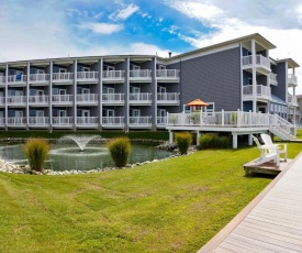 Comfort Suites Chincoteague Island Bayfront Resort