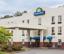 Days Inn by Wyndham Doswell At the Park