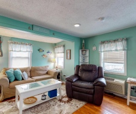 Hampton Beach Hangout & Nancy's Villa