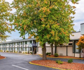 Clarion Inn Belle Vernon