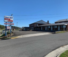 Knob Hill Motor Lodge