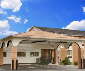 Super 8 by Wyndham Hillsville