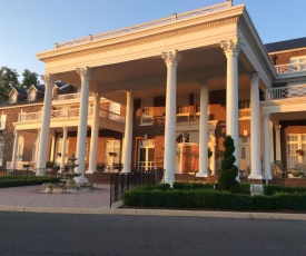 The Mimslyn Inn
