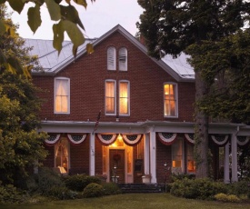 South Court Inn