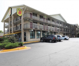 Super 8 by Wyndham Manassas
