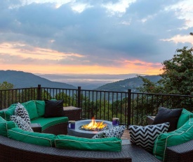 Family Friendly Massanutten Home with Beautiful Mountain Views!
