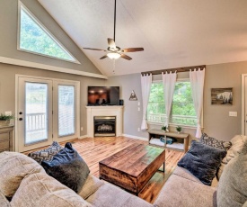 Spacious Chalet with Deck in Massenutten Resort!