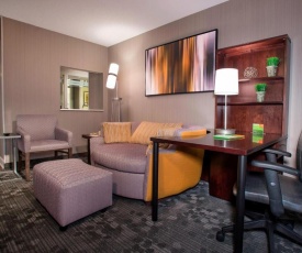 Courtyard by Marriott Tysons McLean