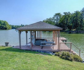 4 Bed 4 Bath Vacation home in Mineral