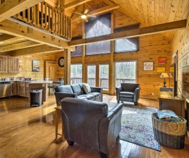 Comfortable Log Home about 4 Miles to Shenandoah River
