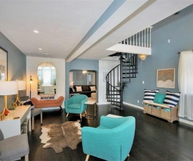 Light House Grand Suite (Luxury Bayfront House Sleeps 10, Private Cabanas, Fire Pits and 100` Pier)