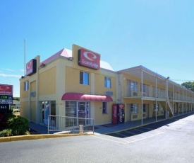 Econo Lodge at Military Circle