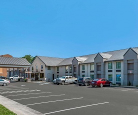 Comfort Inn Petersburg - Fort Lee