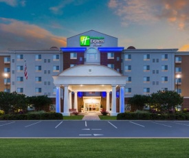 Holiday Inn Express Hotel and Suites Petersburg - Fort Lee, an IHG Hotel
