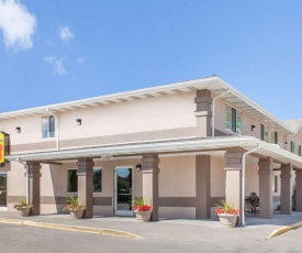 Super 8 by Wyndham Richlands/Claypool Hill Area