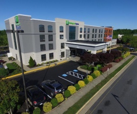 Holiday Inn Express Quantico - Stafford, an IHG Hotel