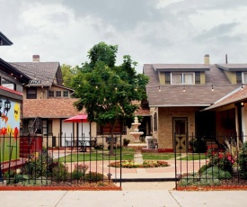 The Crest Motel