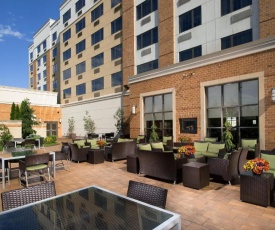 DoubleTree by Hilton Dulles Airport-Sterling