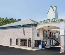 Brentwood Inn & Suites