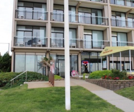 Four Sails Resort
