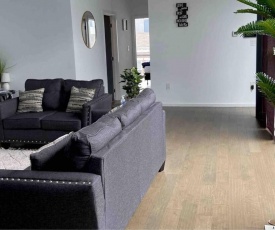 New! 3 Bedroom 2 Bath Apartment With Rooftop Deck