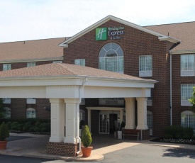 Holiday Inn Express Hotel & Suites Warrenton, an IHG Hotel