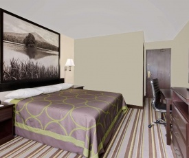 Super 8 by Wyndham Waynesboro
