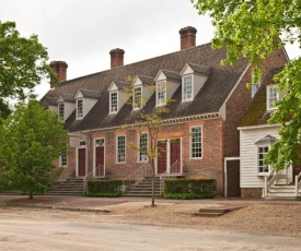 Colonial Houses - A Colonial Williamsburg Hotel