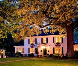A Williamsburg White House Inn