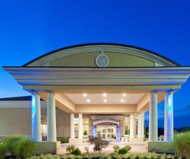 Holiday Inn Express Woodstock-Shenandoah Valley, an IHG Hotel