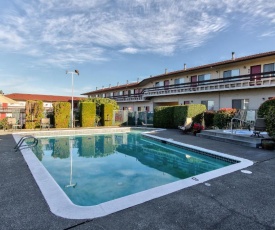 Islands Inn
