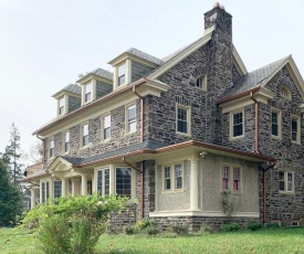 Comfort at the Mansion