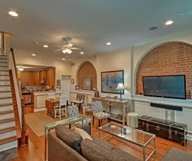 Elegant and Historic Townhome Near Dtwn Philly