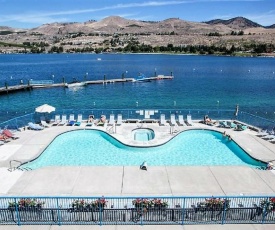 Chelan Resort Waterfront Townhouse