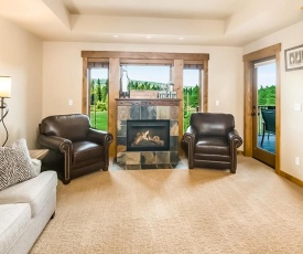 Trail Head Lodge # 302