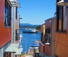 Island Inn at 123 West