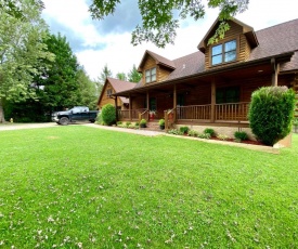 Modern 2 bedroom private suite near Pisgah & DuPont Forests
