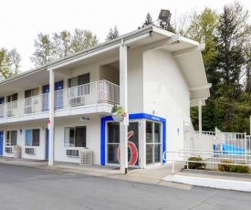 Motel 6-Kelso, WA - Mt. St. Helens
