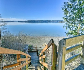 Cozy La Conner Home with Views and Deck Steps from Bay!
