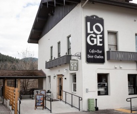 LOGE Leavenworth Downtown