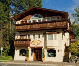 Solstice Suites