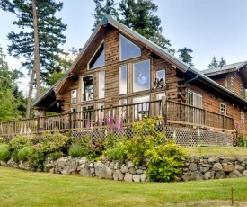 Log Home on Lopez-Spencer Spit