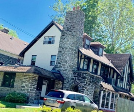 Quiet home near City Line