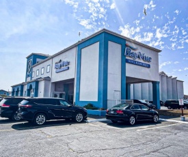 BayVue Hotel, Resort & Suites