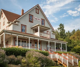 Orcas Hotel
