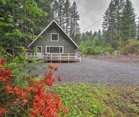 Packwood A-Frame with Hot Tub, By Mt Rainier!