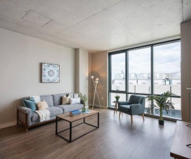 Spacious Loft + Amenitized Building