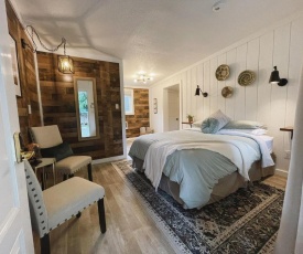 Emerald Valley Inn