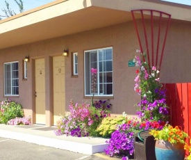 Uptown Inn